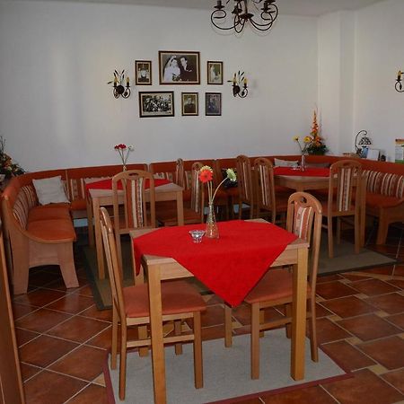Guest House Penzion Milka สมิชานี ภายนอก รูปภาพ